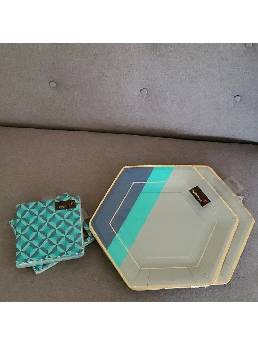 Papyrus Home dinner plates 8 x 2 packages + 20 beverage napkins x 2 packages